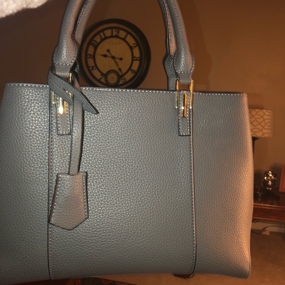 Like new satchel
